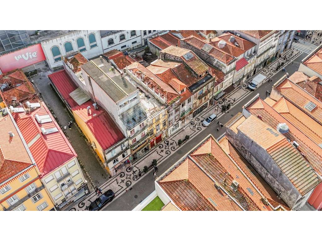 Prédio para reabilitação, na baixa do Porto-6