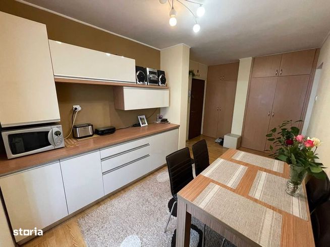 Apartament cu 2 camere tip PB decomandat - Rogerius, str. Moldovei.