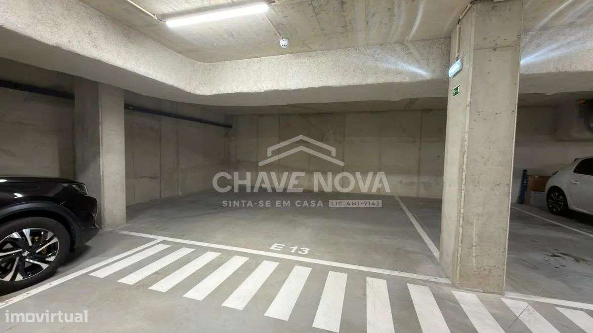 Apartamento T3 Novo c/ 2 Lugares de Garagem em Oliveira do Douro-6
