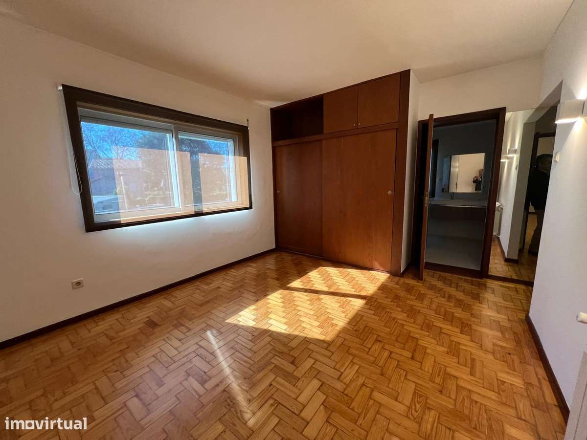 Moradia T4+2  3 Frentes monte dos Burgos-23