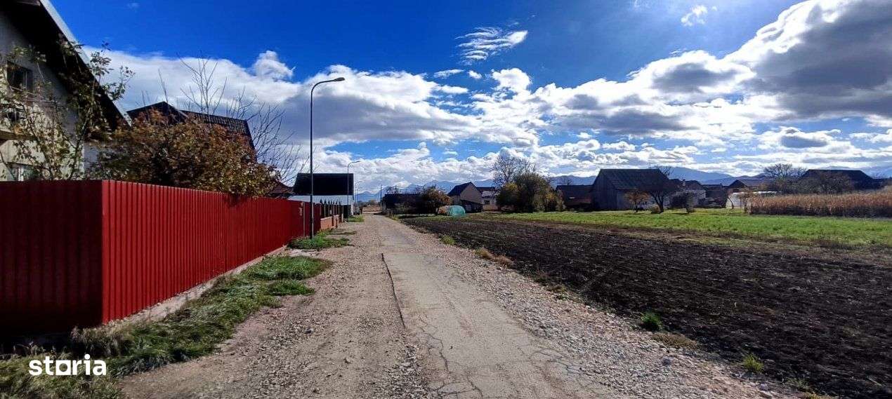 Lot de teren provenit din gradina unei case din centrul cartierului St - Imagine principală: 1/4