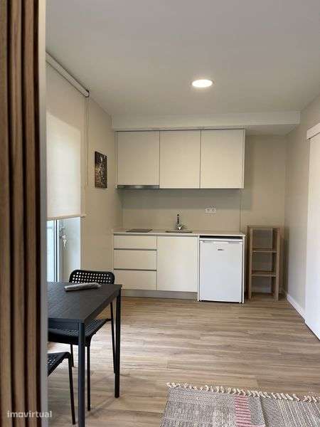 T1 Novo Mobilado para Aluguer - Leiria Centro - Grande imagem: 5/8