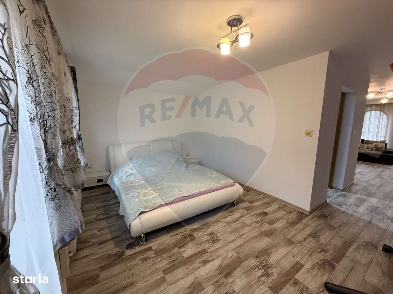 Casă / Vilă cu 5 camere de vânzare-10