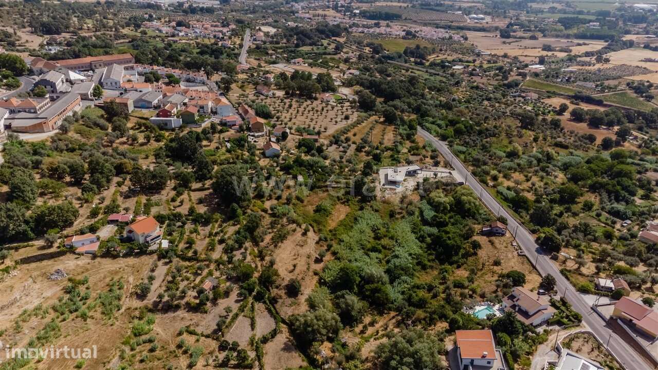 Terreno / Covilhã, Tortosendo-19
