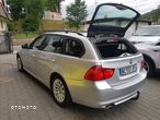 BMW Seria 3 320d xDrive - 17