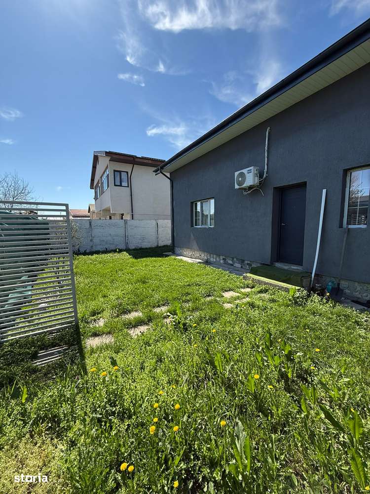 Casă cu 3 camere și garaj, 400 mp teren-0
