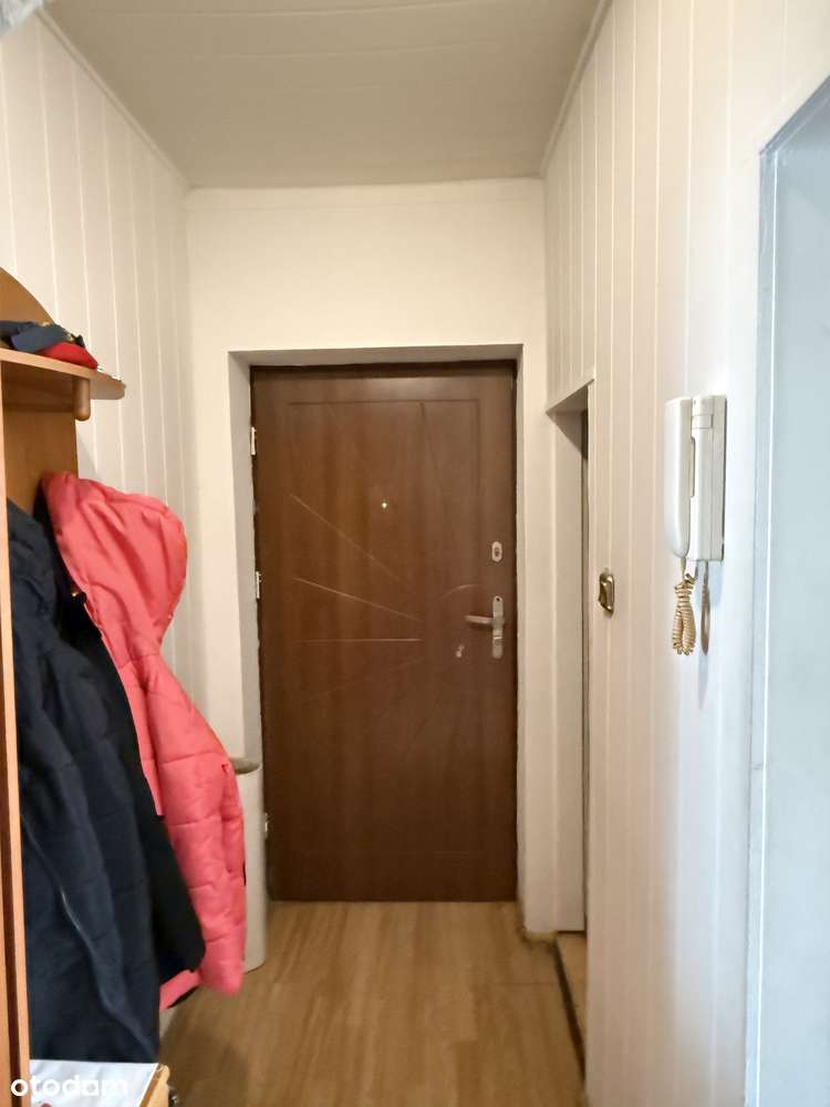 Dwupokojowe mieszkanie w Chojnowie.-10