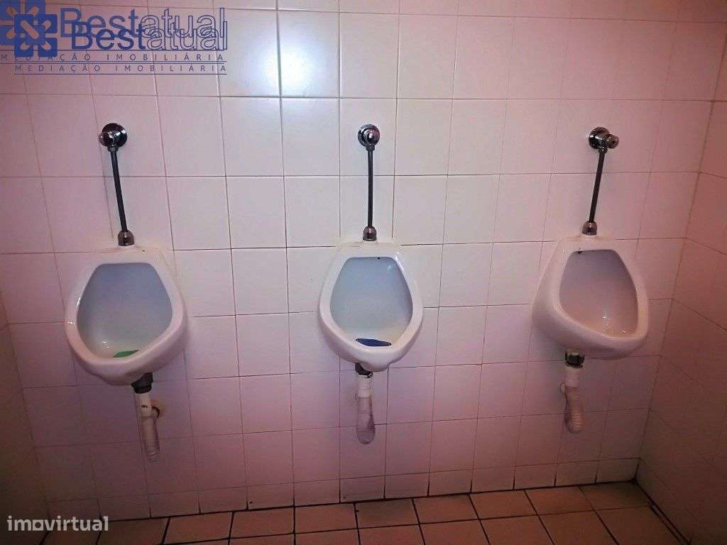 Café-Snack-Bar-300 m2-C/Possib. de Permuta-Marquês Sá da Bandeira-11