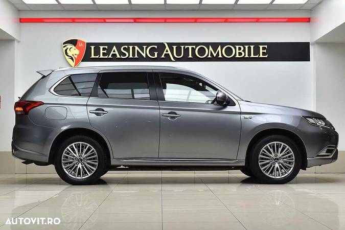 Mitsubishi Outlander - 7