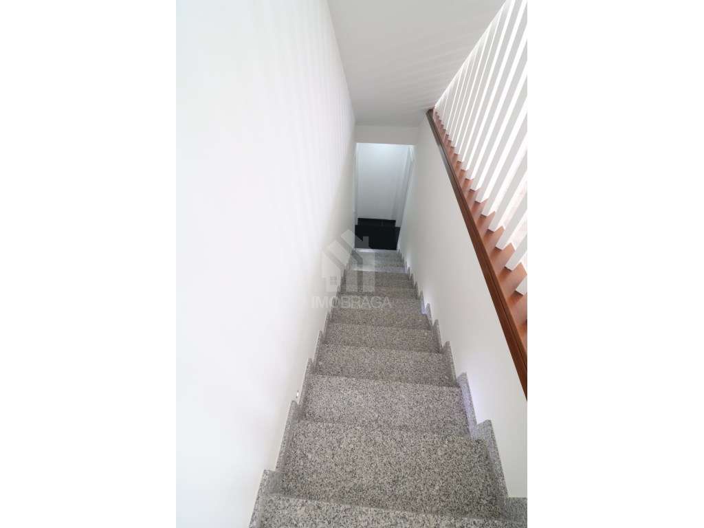 Venda Moradia Banda T3, em Esporões, Braga-42