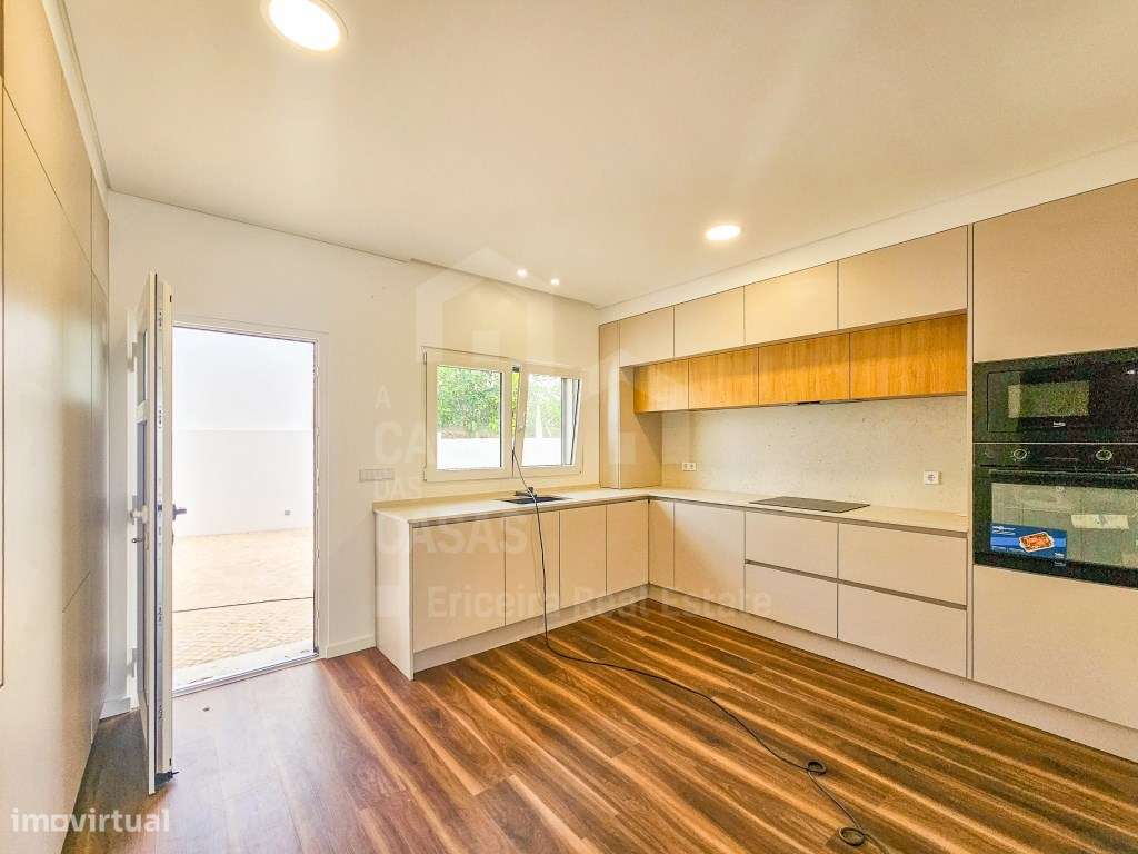 Vende Moradia T2 - Ericeira 6 km, A Casa das Casas - Grande imagem: 5/20