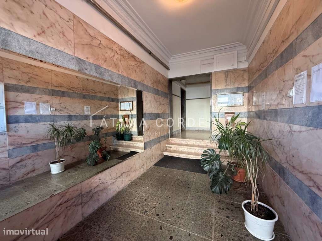 T2 situado a poucos minutos da Praça Gil Vicente-22