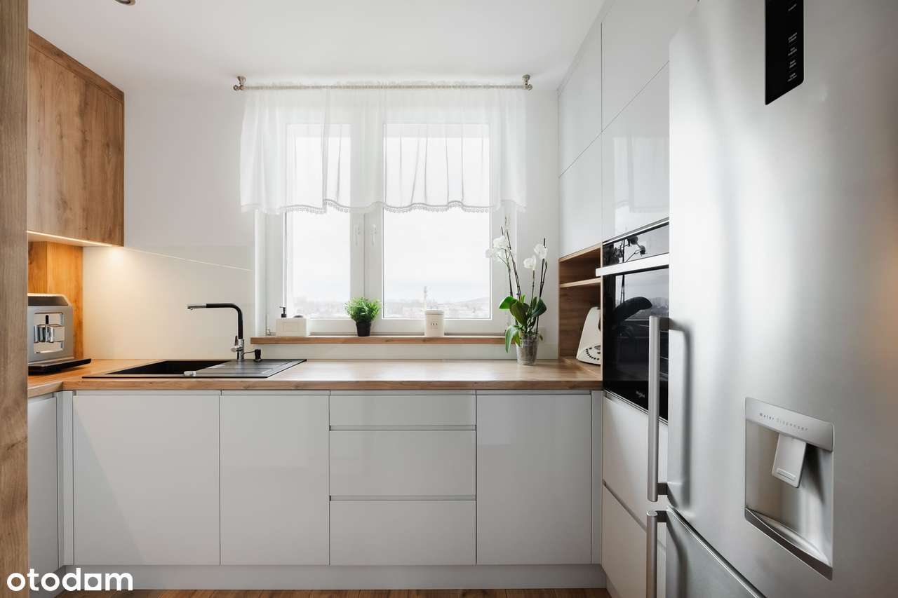 Spółdzielcze własnościowe, budynek z windą, piwnica, loggia-4