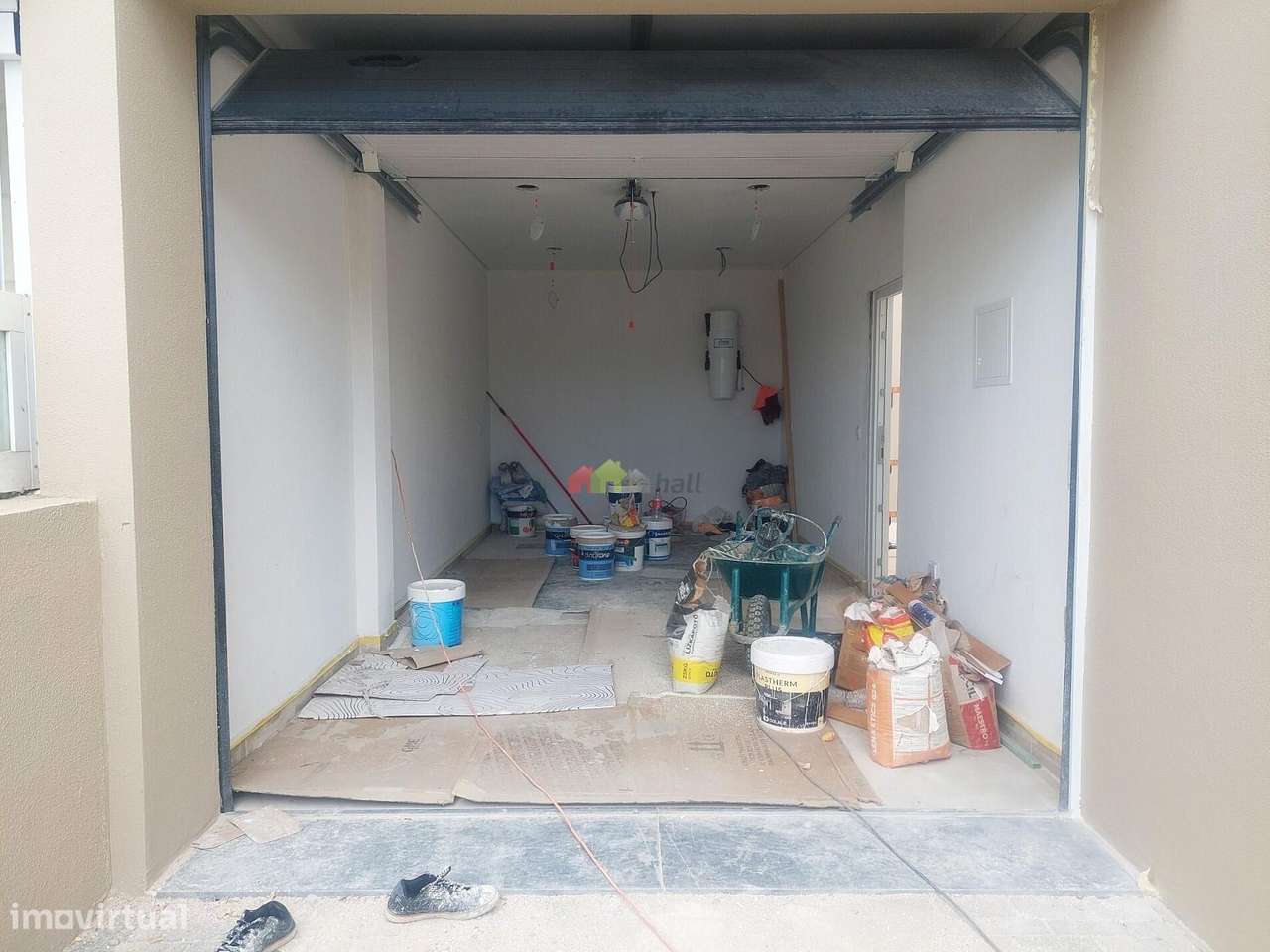 Moradia T4 Nova de arquitectura moderna em Azeitão-18