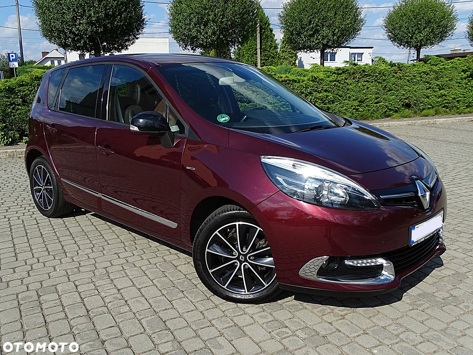 Renault Scenic 2.0 dCi Bose - 27