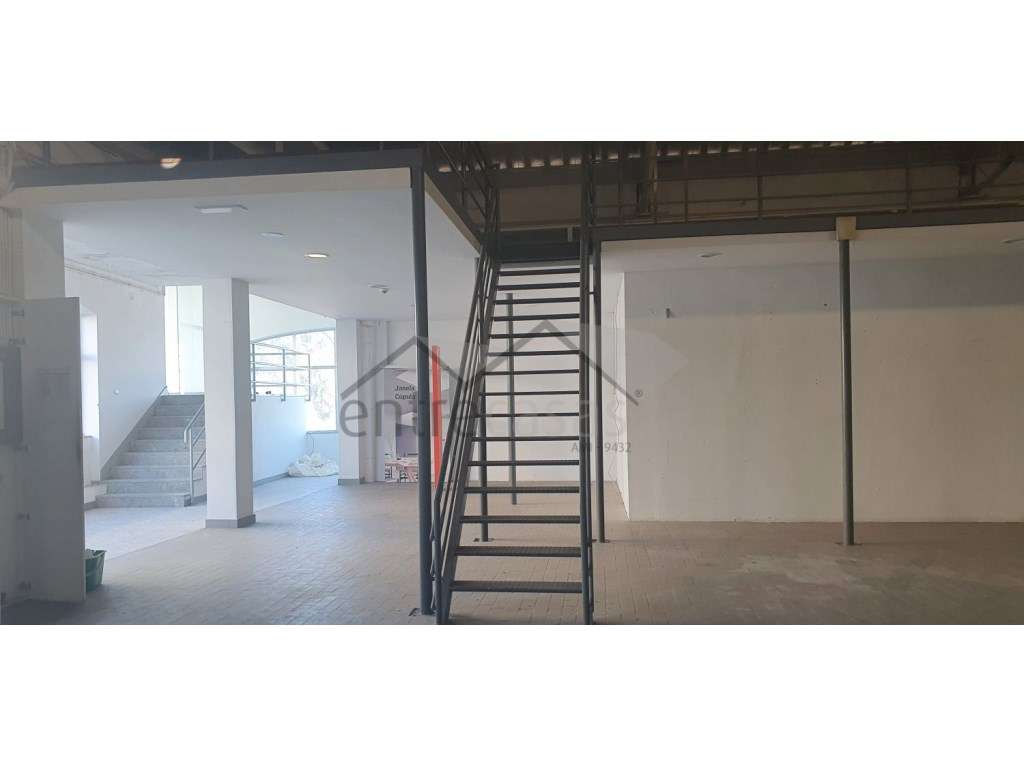 Armazém e atividade comercial e industrial - Grande imagem: 4/15