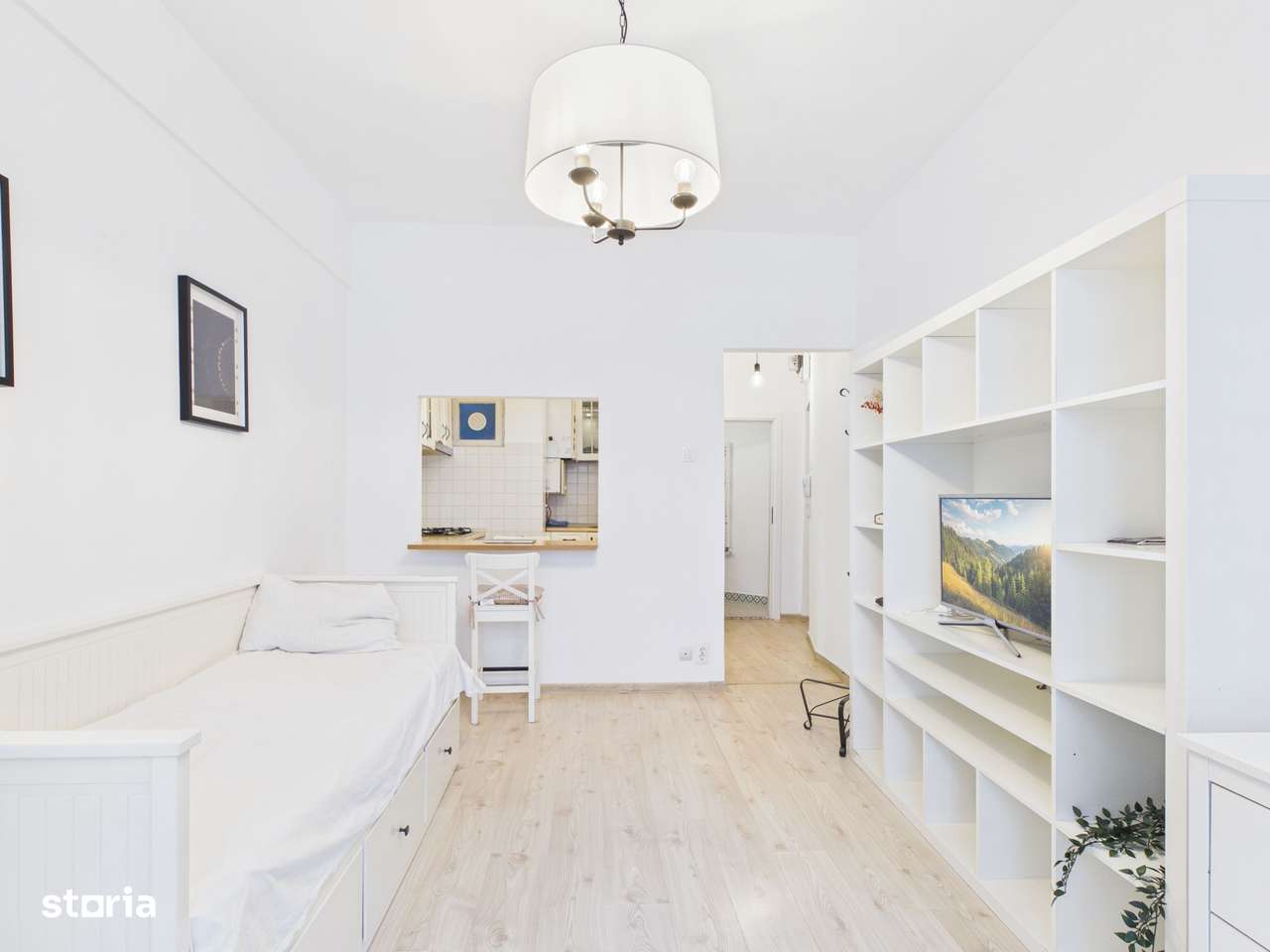 Garsoniera renovata Amzei