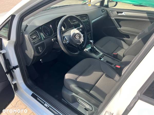 Volkswagen Golf e-Golf - 14