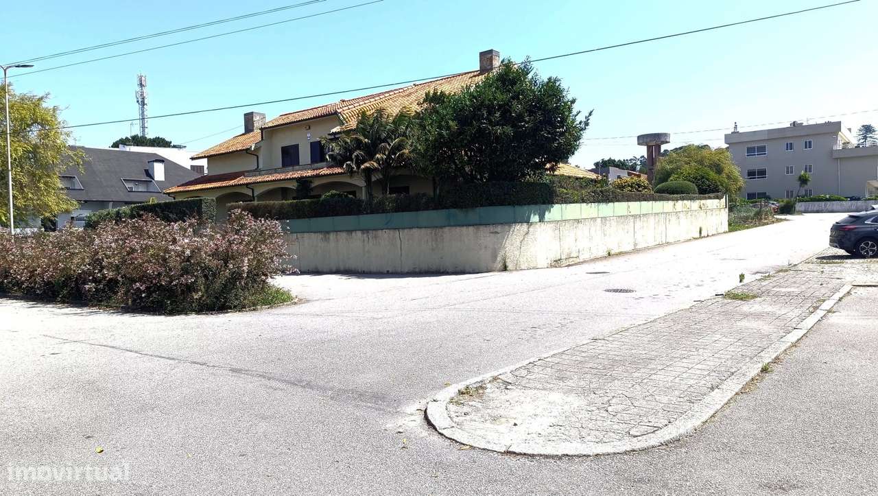 Lote c/387m2, p/Construção Moradia c/344m2-18