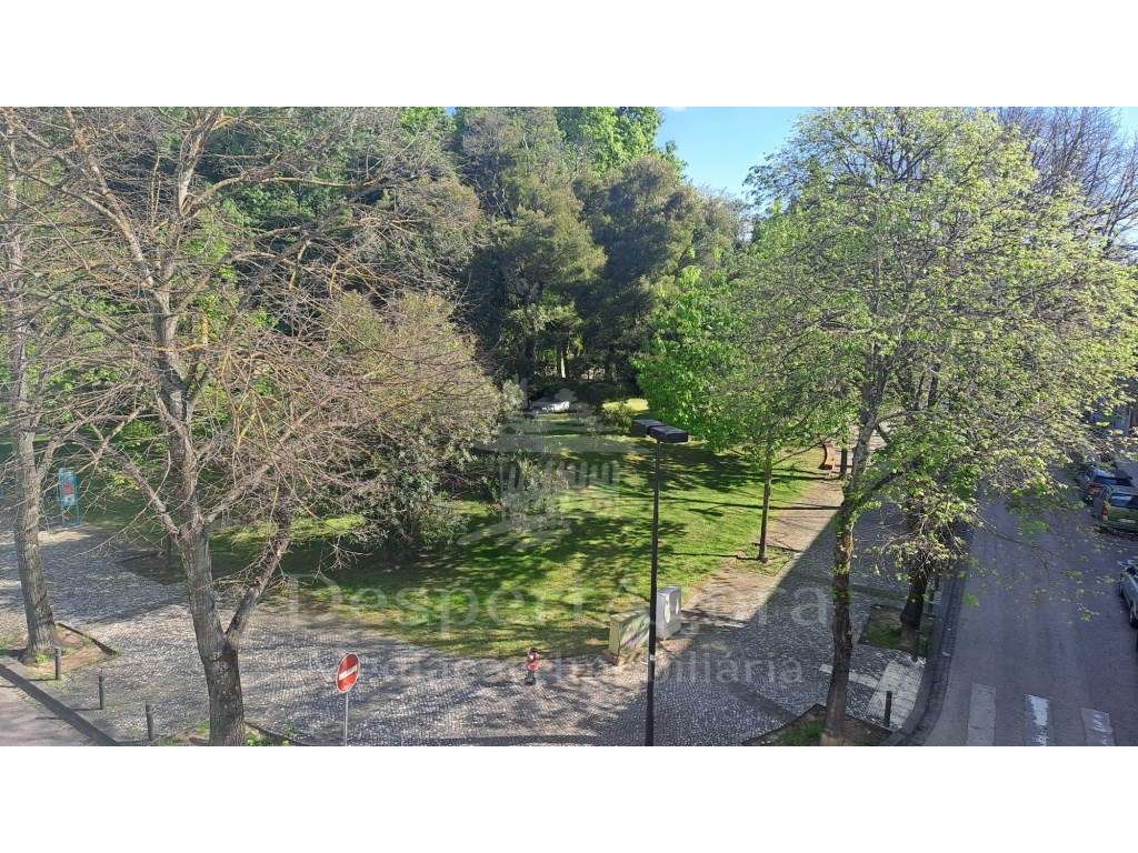 T3 com Garagem Perto da estação e escolas-7