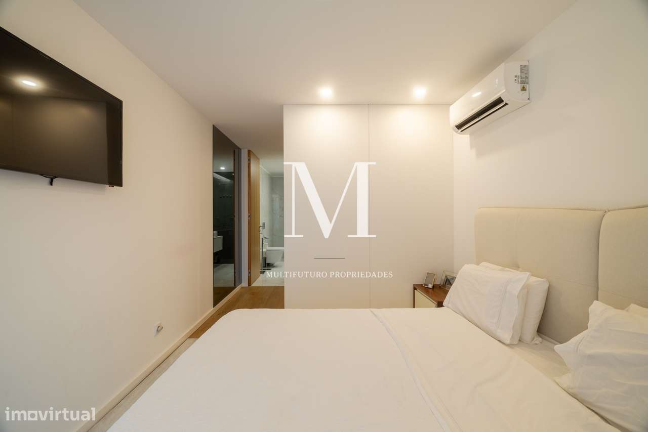 Apartamento T3 | Terraço | Varandas | Garagem | Praia-19