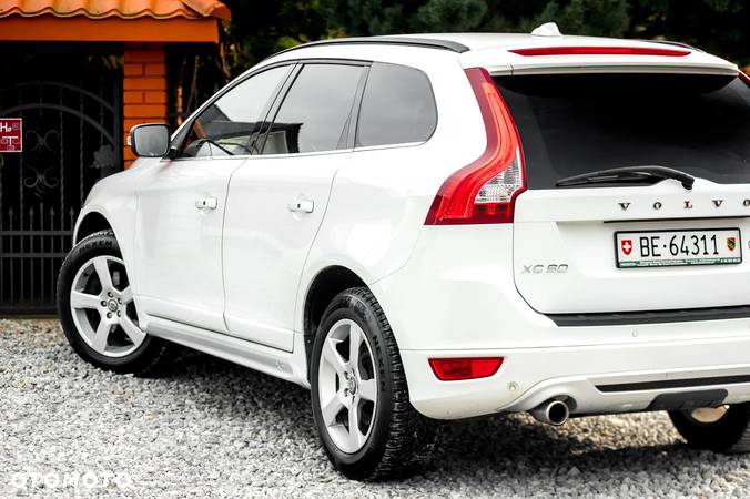 Volvo XC 60 D5 AWD R-Design Kinetic - 8