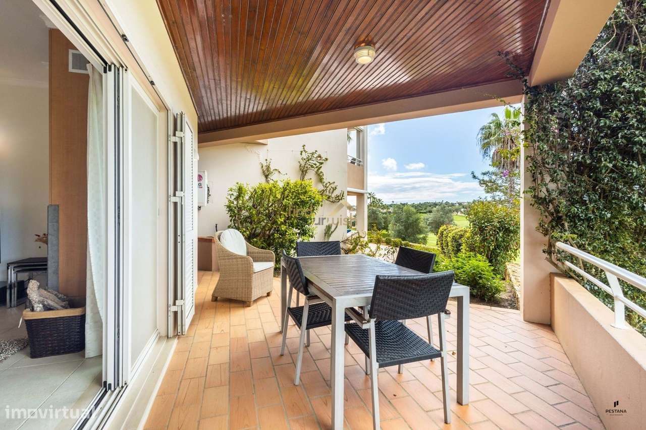 Apartamento T3 com vista para o campo de golfe de Vale da Pinta – Alga-31