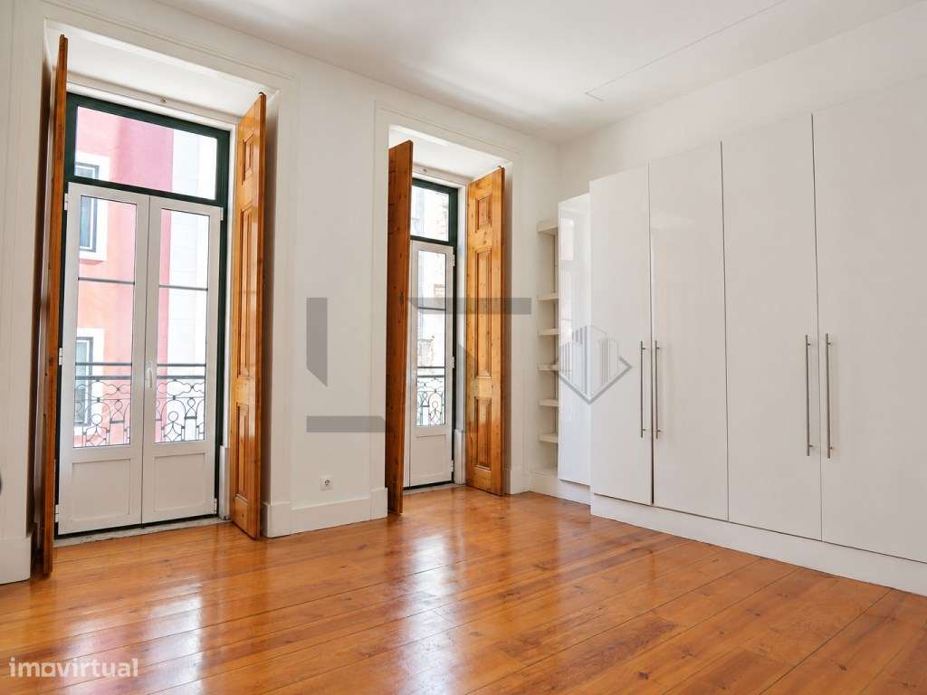 Apartamento T3+1 com Pátio Privado a 2 passos da Av. da LIberdade p...-21