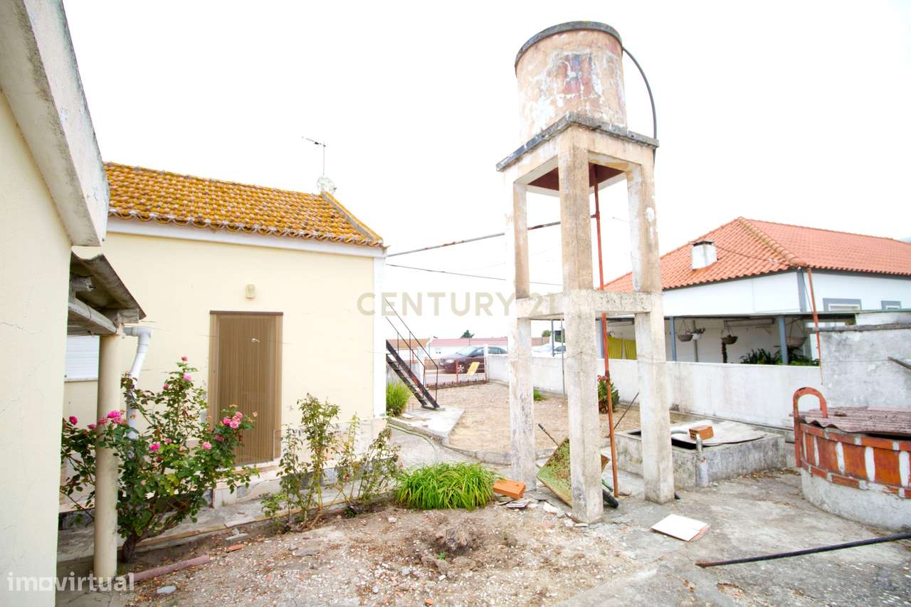 Moradia T2 para Remodelação nas Pontes-37