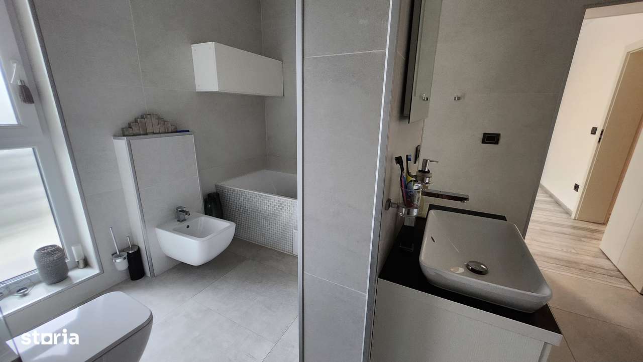 Casa cu 4 camere de lux cu teren generos 1200mp-2