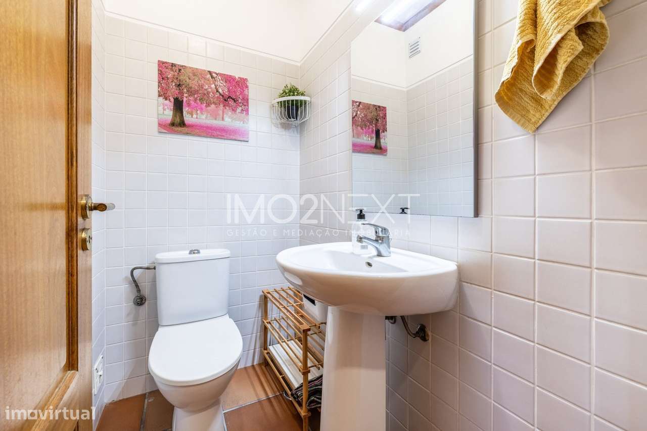 MORADIA T3 GEMINADA || CENTRO DA MARINHA GRANDE-11