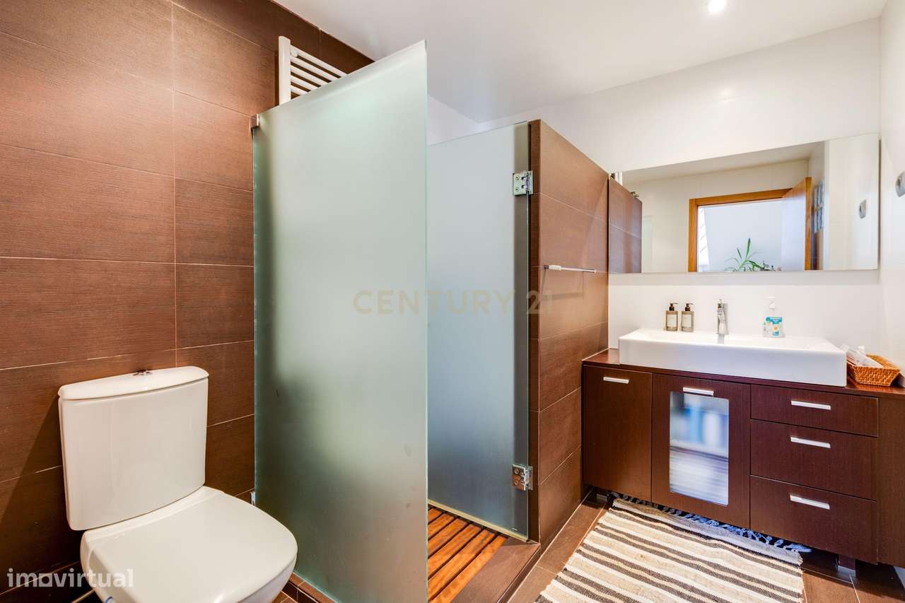 Luxuosa Moradia T 5 com Vista Panorâmica em São Simão de Litém, Pombal-16