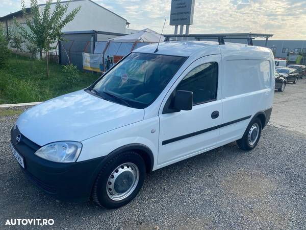 Opel Combo 1.3 CDTI DPF - 2