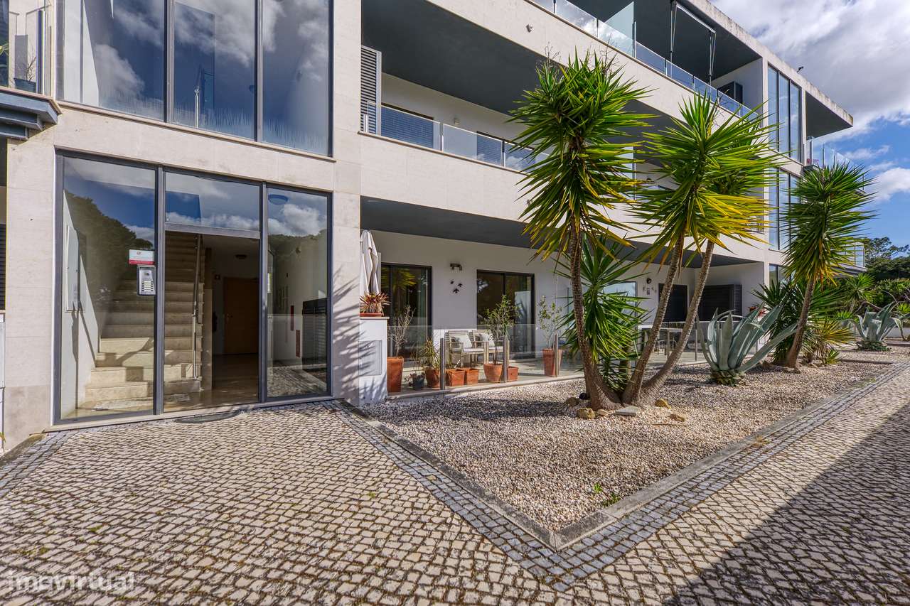 Apartamento T2, piscina e lugar de estacionamento - S Martinho Porto-6