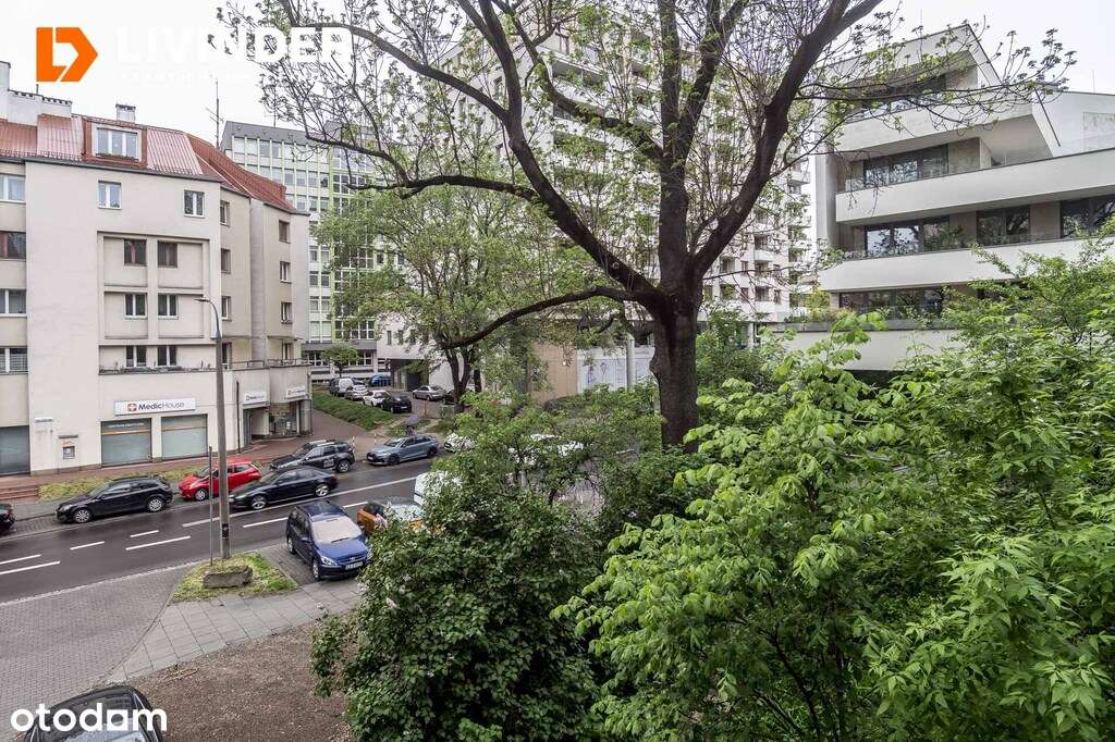 Kawalerka z oddzielną kuchnią | balkon | kamienica – další