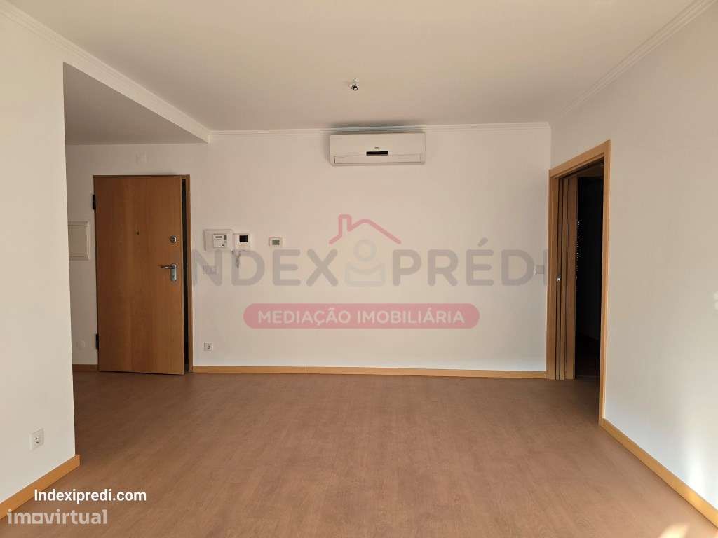 Apartamento T3 C/lugar de garagem de excelentes acabamentos - Grande imagem: 4/21