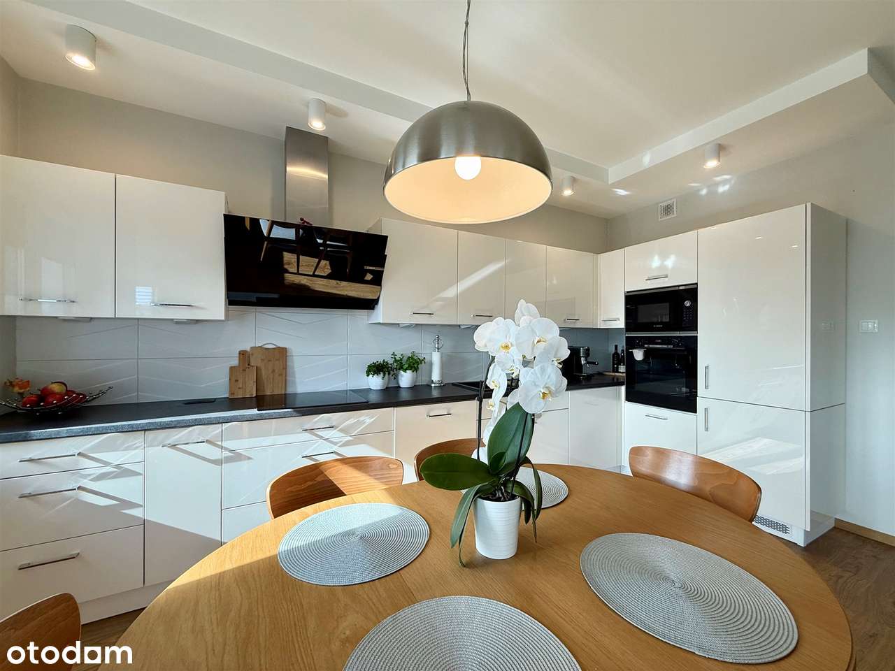 Mieszkanie z ogródkiem, garażem i dwoma miejscami postojowymi - Pełny obrazek: 5/17