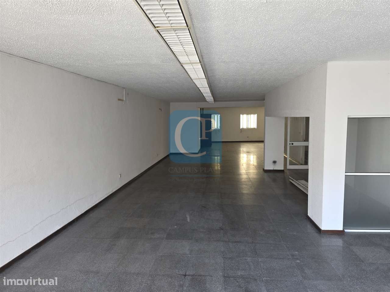 Loja mais T0 em Ermesinde, Valongo - Grande imagem: 5/17