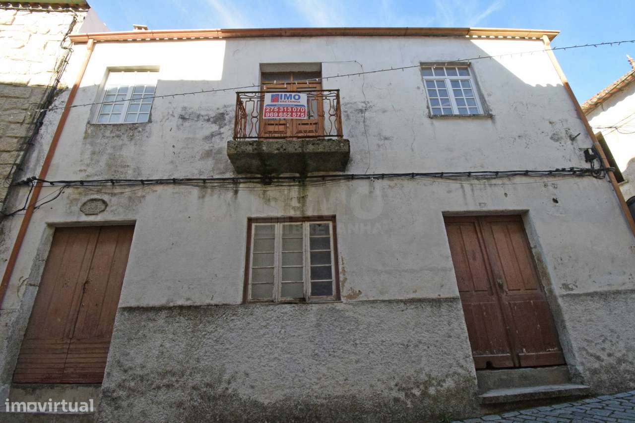 Edifício p/ Renovar - c/ 3 Frações Independentes - Grande imagem: 2/23