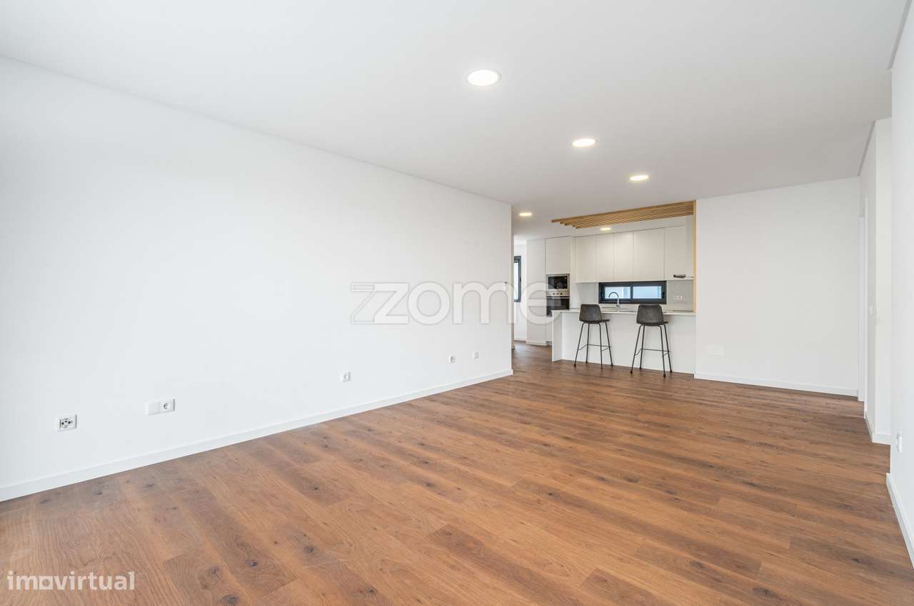 Apartamento T2 novo no centro do Caniço-28