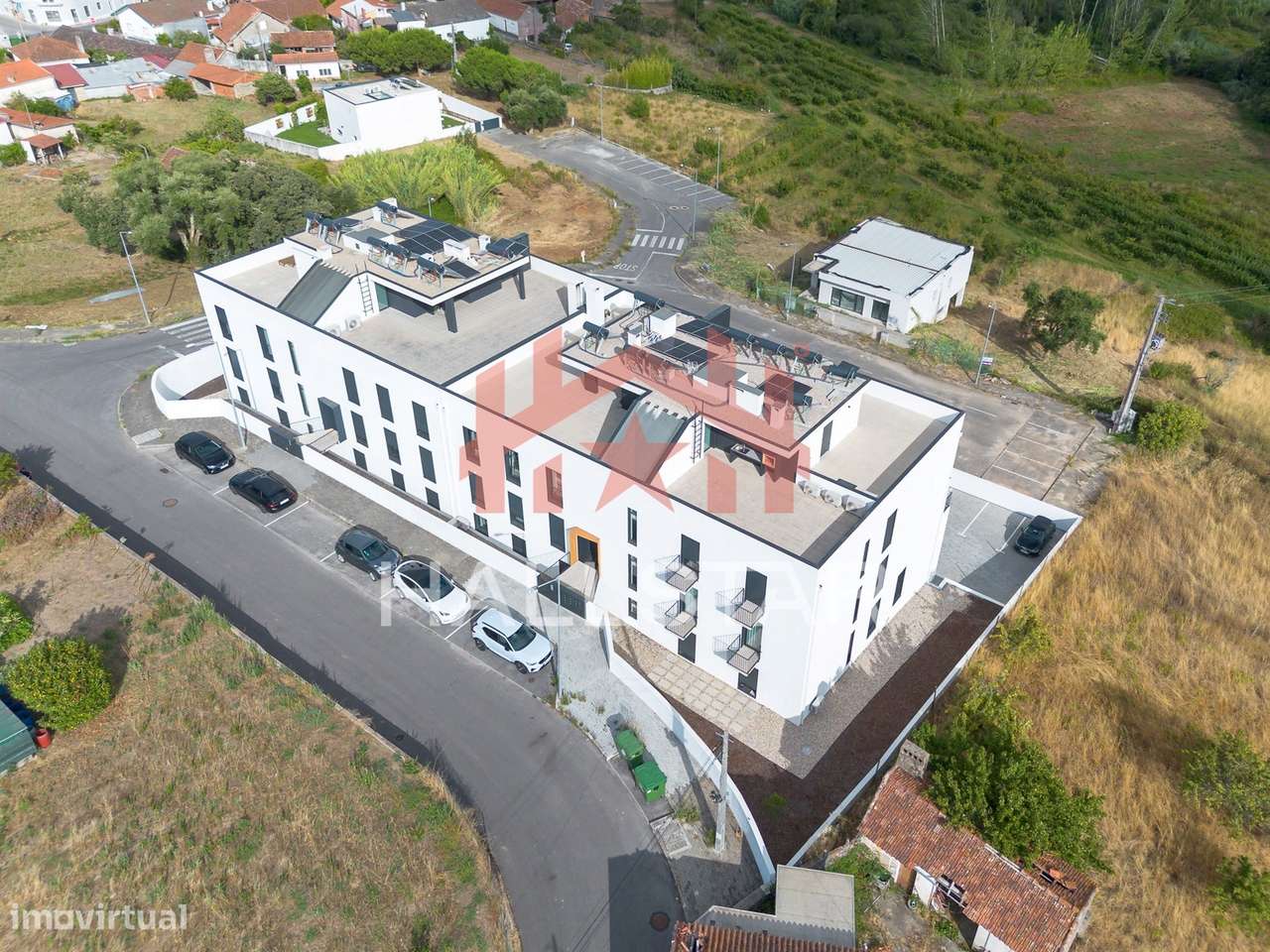 Apartamento T1 / Cozinha Equipada / Barosa-27