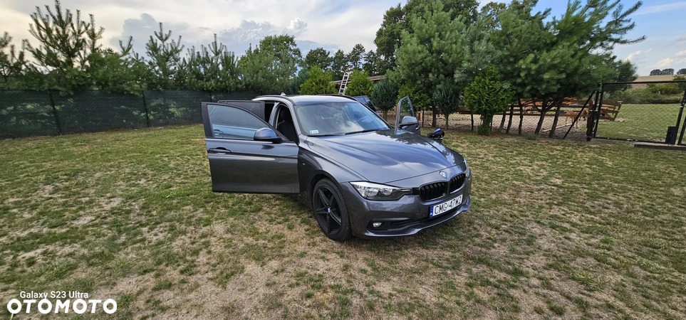 BMW Seria 3 316d Touring Luxury Line - 10