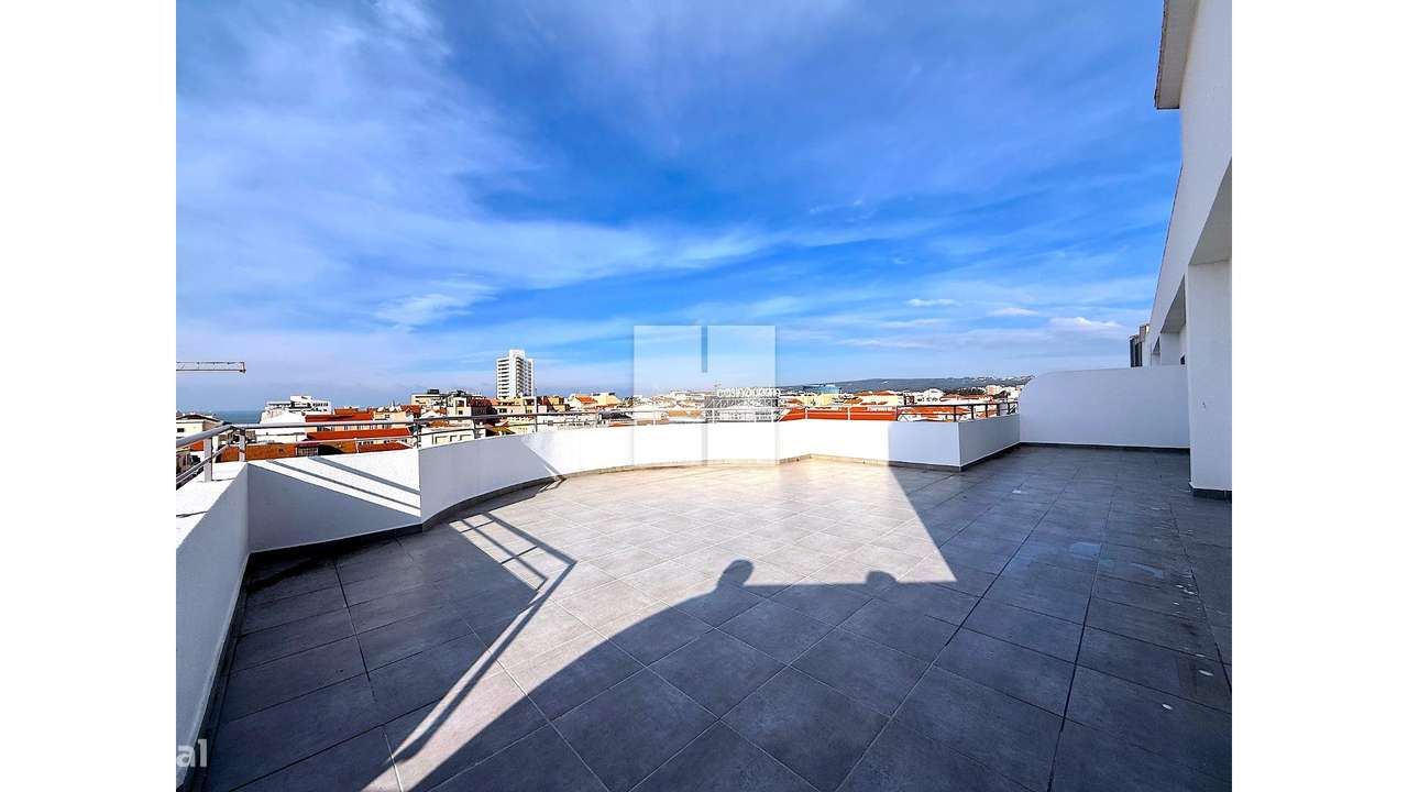 T0 NOVO c/ Terraço no Bairro Novo-5