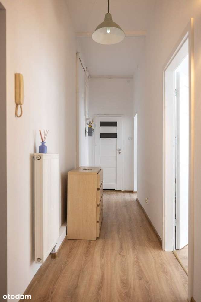 Pięknie doświetlone mieszkanie w kamienicy | film-11