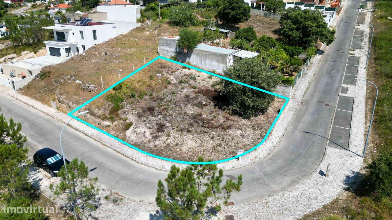NOVIDADE  Terreno Urbano, 428m2, em gaveto, urbanização nova.-2
