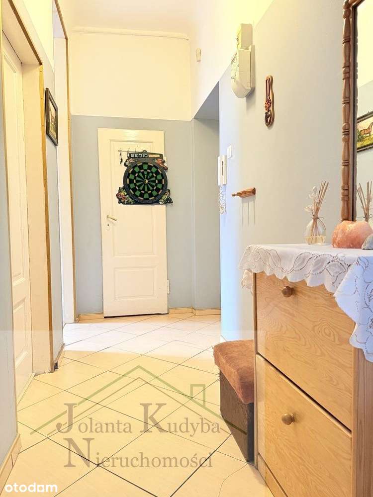 Targowa *w kamienicy * tuż przy Metrze-12