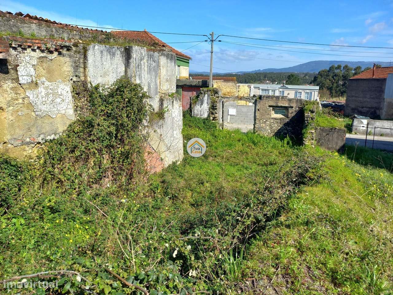 Casa em Ruínas - Grande imagem: 2/7