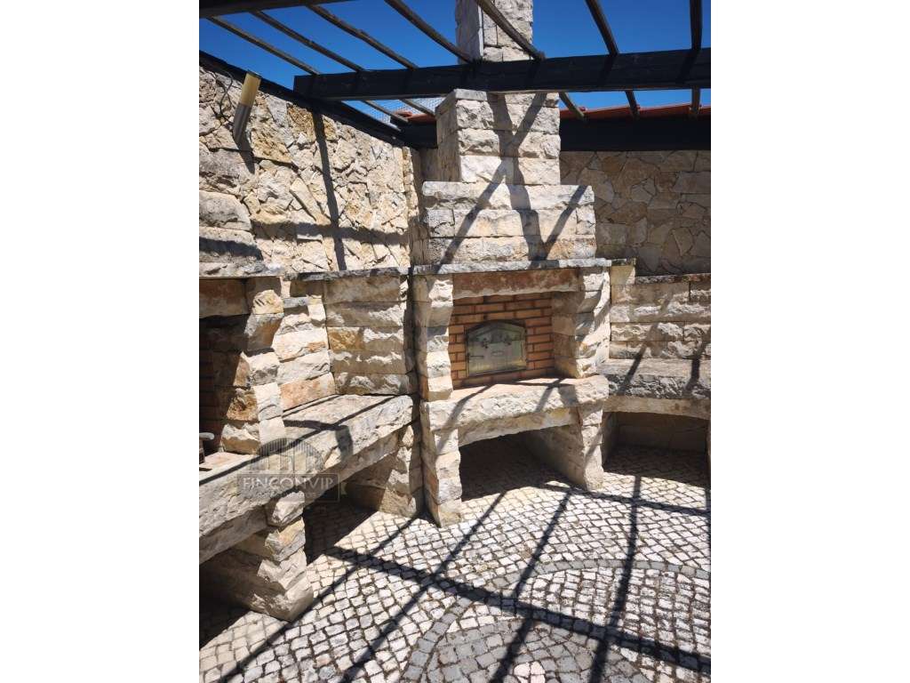 Imóvel de Excelência em Fernão Ferro-40