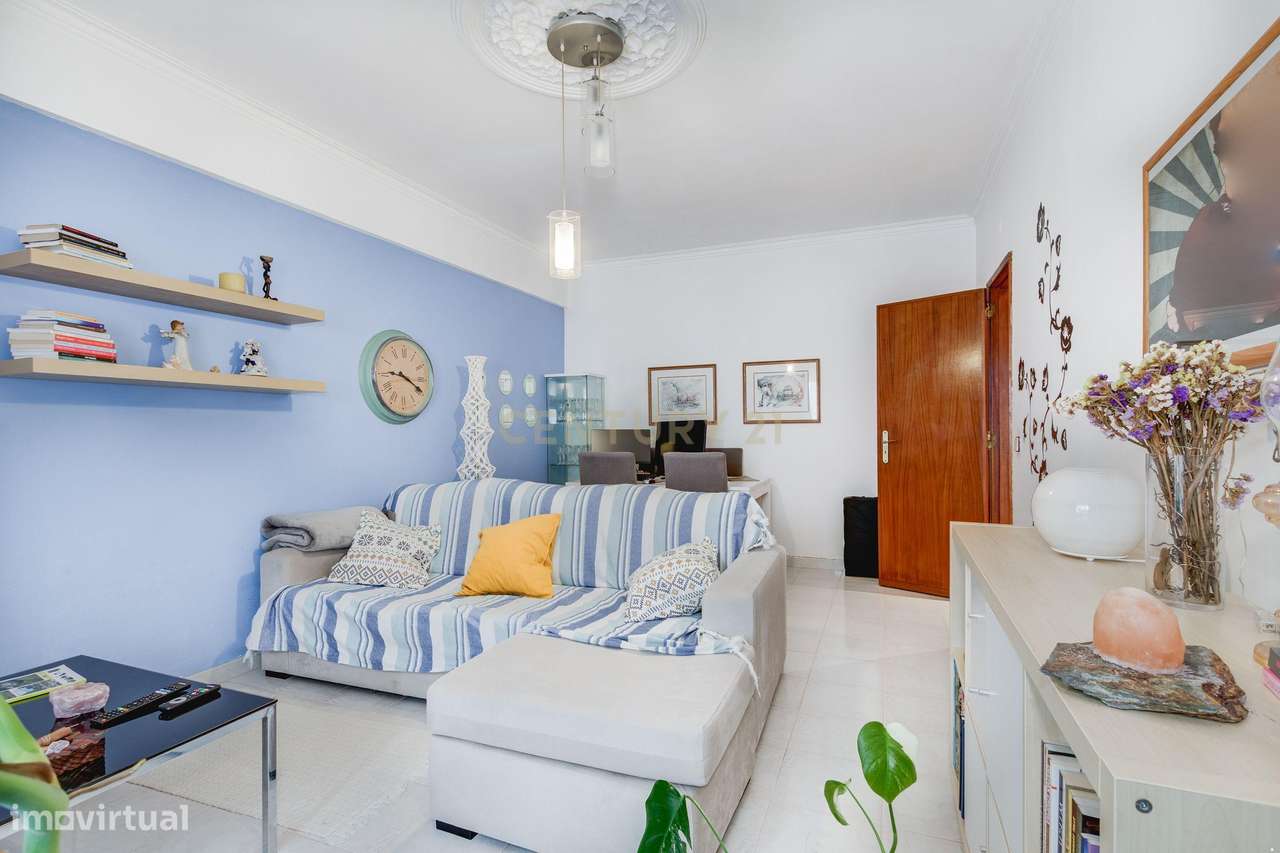 T2 em Bom Sucesso, Alverca-7