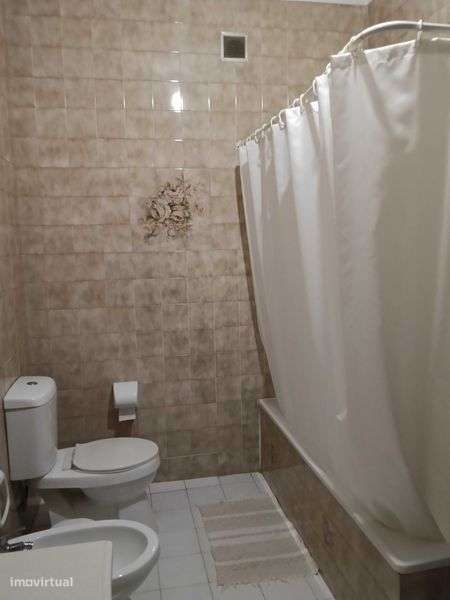 Aluga se apartamento T3 - Grande imagem: 5/12